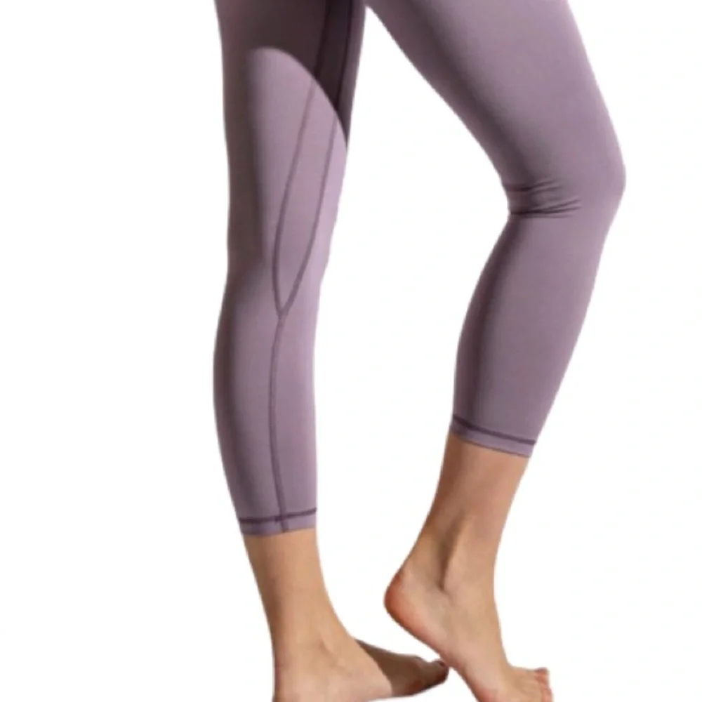 Plus Size Lux Compression Capri Yoga Pants - Picture 3 of 4